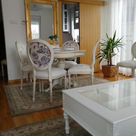 Jc10 Apartment 3 Bedroom, Free Parking, 73Sqm 노비사드 외부 사진