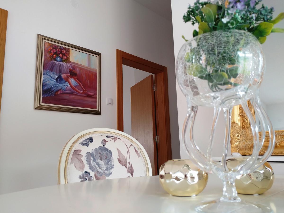 Jc10 Apartment 3 Bedroom, Free Parking, 73Sqm 노비사드 외부 사진