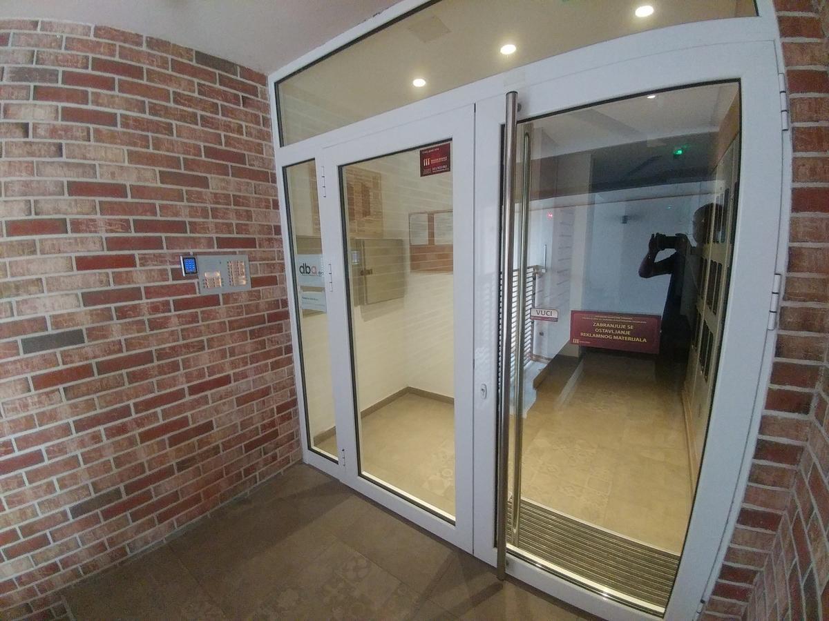 Jc10 Apartment 3 Bedroom, Free Parking, 73Sqm 노비사드 외부 사진
