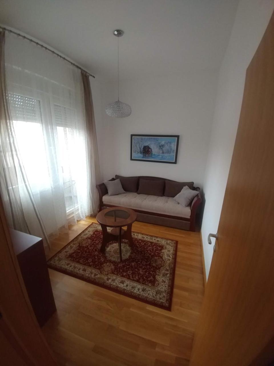 Jc10 Apartment 3 Bedroom, Free Parking, 73Sqm 노비사드 외부 사진