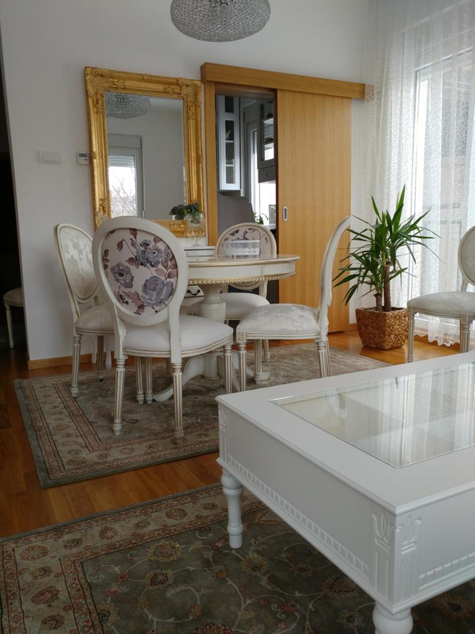Jc10 Apartment 3 Bedroom, Free Parking, 73Sqm 노비사드 외부 사진