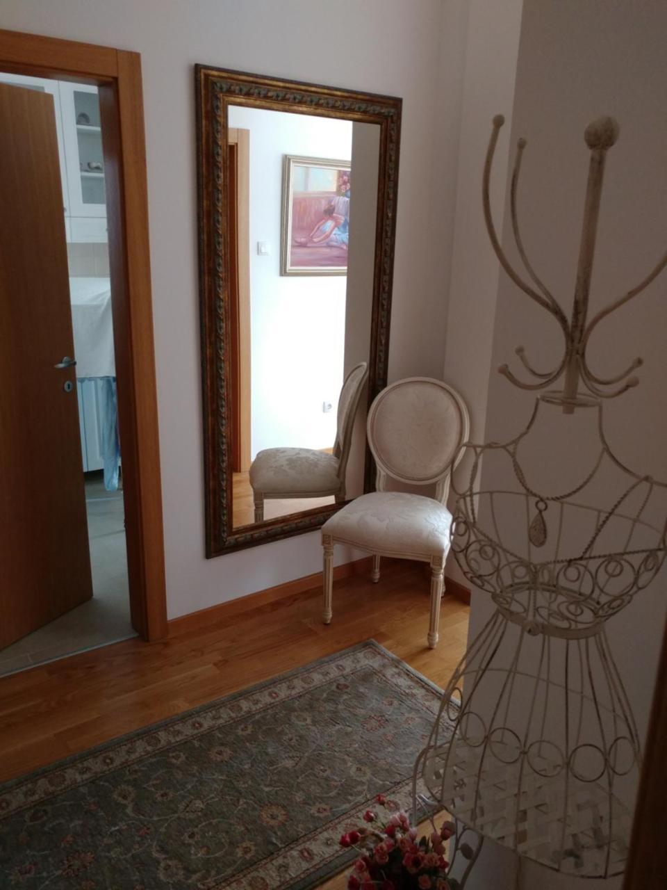 Jc10 Apartment 3 Bedroom, Free Parking, 73Sqm 노비사드 외부 사진